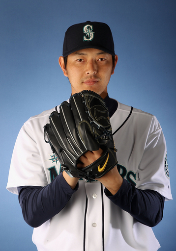 マリナーズがキャンプ地でフォトデー開催、岩隈と川崎も登場