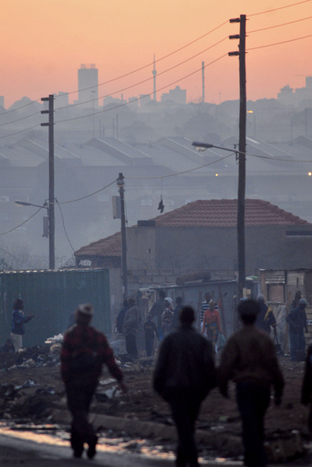 南ア政府、外国人襲撃の沈静化を宣言 死者は56人に