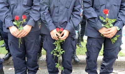 タイ反政府デモ、警官隊が封鎖線を開放