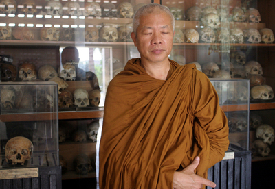 こう着状態の特別法廷、反対勢力との対話を開始 - カンボジア