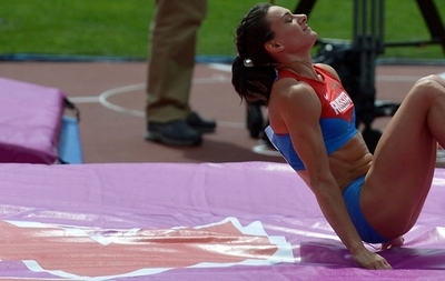 イシンバエワ、女子棒高跳び決勝に進出