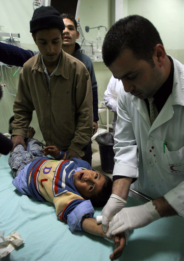 イスラエル軍がガザ地区を攻撃、9人死亡