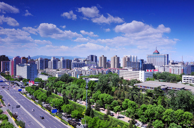 連休の効果？「北京ブルー」戻る 砂ぼこりやスモッグとはお別れ