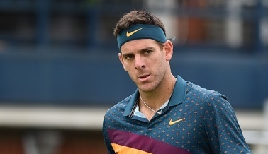 デルポトロがクイーンズ大会を棄権、芝に足滑らせ膝負傷