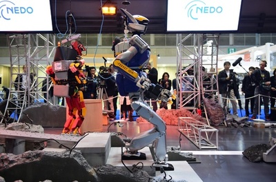 「国際ロボット展」開幕、災害時の実用性検証 東京