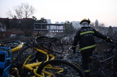 シェア自転車の放置場所で火災、100平方メートル焼く 安徽・合肥