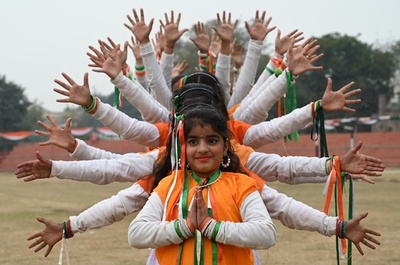 共和国記念日を「千手」で祝う インド