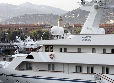 イラク政府、フセイン元大統領の豪華ヨットを売却へ