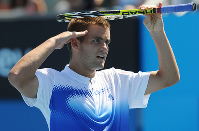 ユーズニー 全豪3回戦進出を決める