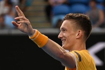 伏兵レヘチカが全豪OP8強入り オジェ・アリアシム破る番狂わせ