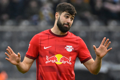 DFグヴァルディオルがマンC移籍 5年契約