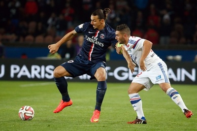 王者PSG、終盤の失点でリヨンと引き分ける