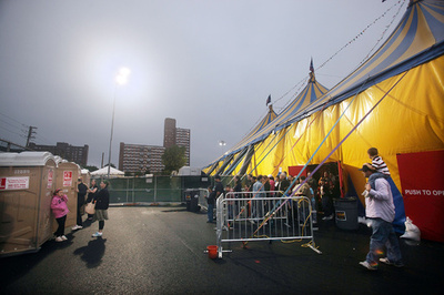 米サーカス公演で落下事故、団員9人重傷