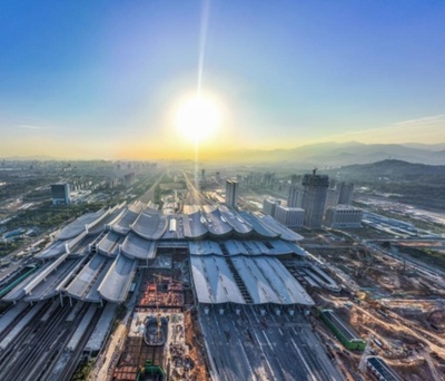 建設中のアモイ北駅が1400平米のスマート天窓を設置