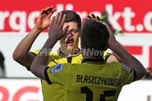 ドルトムント 最下位グロイター フュルトに大勝 写真8枚 ファッション ニュースならmode Press Powered By Afpbb News