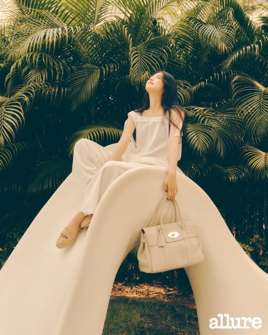  写真提供＝allure Korea　(c)STARNEWS