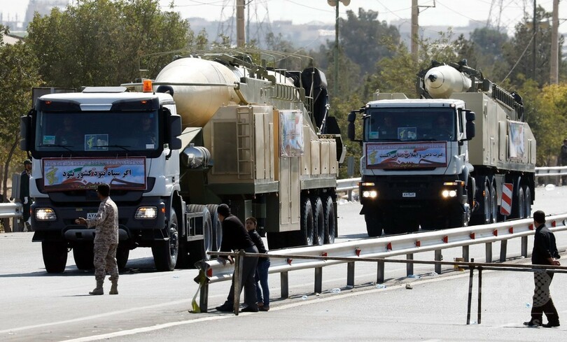 イラン、新型中距離ミサイルの発射実験に「成功」