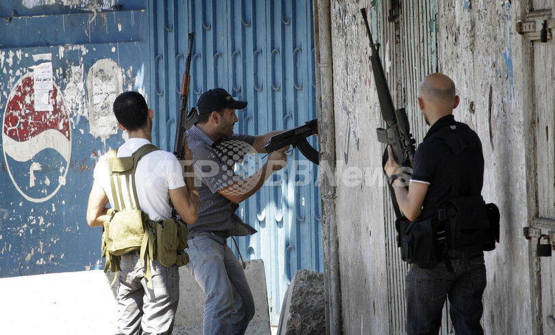 シリア情勢、レバノンへ飛び火 宗派間対立で死者も
