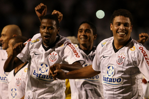 コリンチャンス 大応援旗３種類 ＆コリンチャンス灰皿＆コリンチャンスファン証２個 img_fb1d8f25aca915b7cdec437b2c