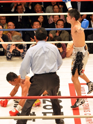 河野がKO勝ちで王座奪還、WBA世界スーパーフライ級 写真10枚 国際