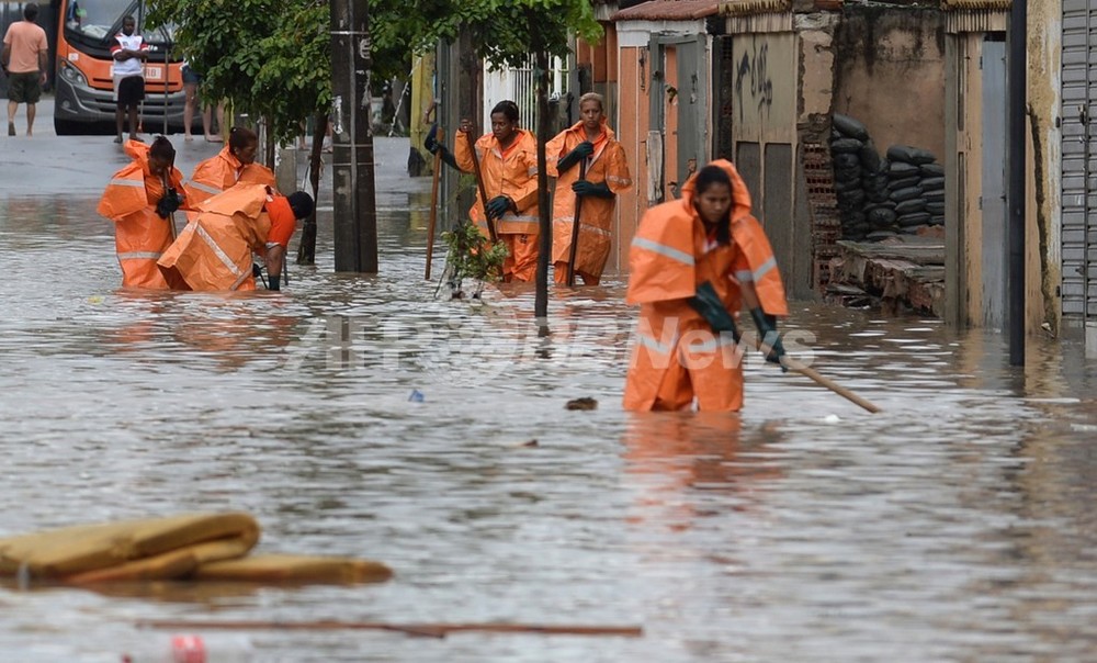 ブラジル・リオで豪雨、洪水や地滑りで非常事態宣言も 写真12枚 国際