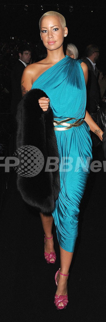 ＜11年春夏パリコレクション＞ルイ・ヴィトン、ショーのゲストの反応は？