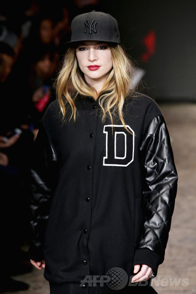 ＜14/15年秋冬NYコレクション＞DKNY