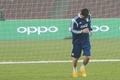 ブラジルとの親善試合を控え、「北京国家体育場（Beijing National Stadium）、通称「鳥の巣（Bird Nest）」で調整を行うアルゼンチンのリオネル・メッシ（Lionel Messi、2014年10月10日撮影）。(c)AFP/FRED DUFOUR