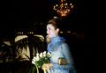 米ハリウッド女優からモナコ大公妃へと華麗な転身を見せたグレース・ケリー（Grace Kelly）が交通事故で非業の死を遂げてから、14日で30年を迎える。

人気女優として映画『モガンボ（Mogambo）』（1953）では俳優クラーク・ゲーブル（Clark Gable）と共演し、サスペンス映画の巨匠アルフレッド・ヒッチコック（Alfred Hitchcock）監督の『裏窓（Rear Window）』（1954）、『ダイヤルMを廻せ（Dial M for Murder）』（同）、『泥棒成金（To Catch a Thief）』（1955）などで次々ヒロインをつとめたグレース・ケリーは、1956年にモナコのレーニエ3世公（Prince Rainier III）と結婚し、グレース公妃（Princess Grace）となった。

だが1982年9月13日、グレース公妃はモナコ郊外ラ・トゥルビー（La Turbie）を車で走行中、事故に遭い、翌日帰らぬ人となった。富裕層の保養地モナコのイメージを確立したシンボルとして現在も深く愛されており、モナコではその死を悼む回顧展「グレース：シンボル・オブ・チェンジ（Grace, a Symbol of Change）」が開催されている。

写真は、グレース公妃（1972年6月撮影）。(c)AFP