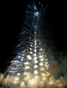アラブ首長国連邦（UAE）ドバイ（Dubai）の世界一の超高層ビル「ブルジュ・ドバイ（Burj Dubai、正式名ブルジュ・ハリファ（Burj Khalifa））」の落成式（2010年1月4日撮影）。(c)AFP/KARIM SAHIB