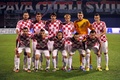 2014年サッカーW杯ブラジル大会（2014 World Cup）欧州予選プレーオフ第2戦、クロアチア対アイスランド。試合前の写真撮影に臨むクロアチアの選手（2013年11月19日撮影）。(c)AFP/STR
