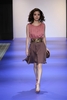都内で開催された「エスカーダ（ESCADA）」12年春夏コレクションに出演した女優の上戸彩（Aya Ueto、2011年12月2日撮影）。(c)ESCADA