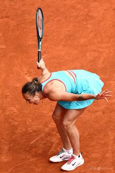 サバレンカ「最悪の決勝」 ミス連発で全仏OP優勝ならず 写真5枚 国際