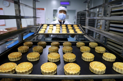 中秋節近い中国で「月餅販売合戦」がピーク Z世代向け商品が続々