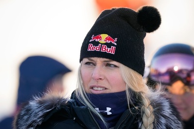 スーパー大回転でクラッシュのボン、世界アルペン滑降の練習回避