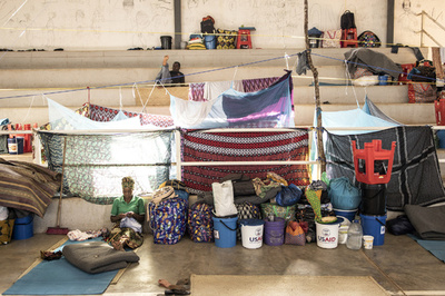 世界の難民・避難民、過去最多8240万人 10年で倍増