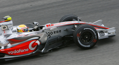 ＜07 F1・第3戦 バーレーンGP＞フリー走行3回目、ハミルトン トップタイムを記録 - バーレーン