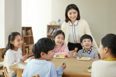 おとなに人気の保育園の先生、だが3歳園児は「怖い」という…韓国の母親「録音機をしのばせるか」