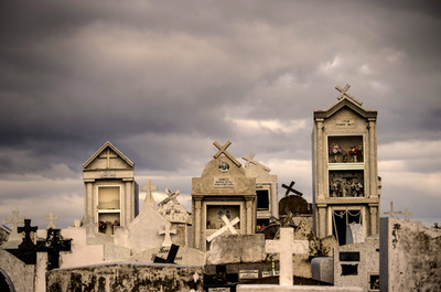 こんな墓地で眠りたい？ 世界トップクラスの美しい墓地、チリ