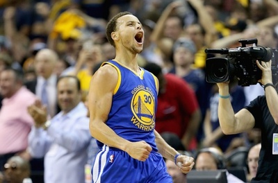 ウォリアーズ、39年ぶりカンファレンス決勝進出