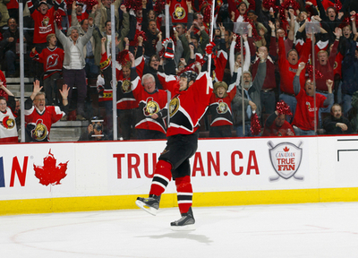 ＜06-07NHL プレーオフ＞セネターズ デビルズを降し2勝目 - カナダ