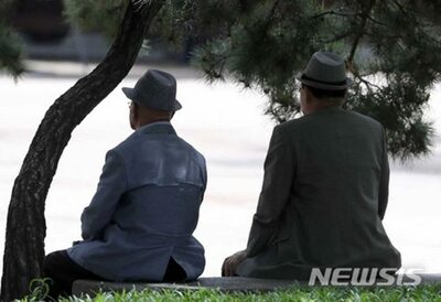 韓国の60歳以上、10人に3人「話し相手がいない」…社会的孤立が深刻