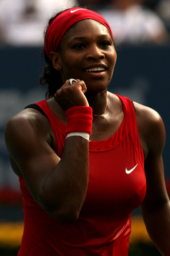 セレーナ 杉山をストレートで退け全米4回戦へ