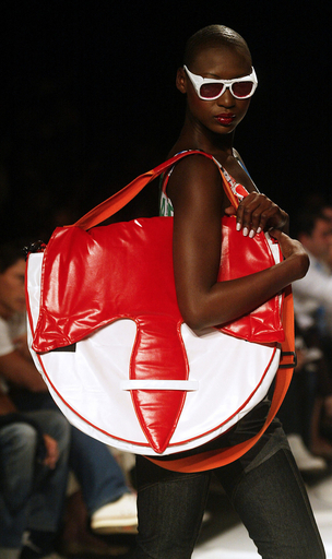 ＜コロンビアモーダ2007＞メイベル・パラシオら新作発表