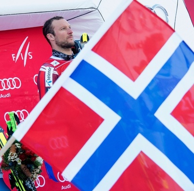 スビンダルがスーパー大回転制し今季7勝目、アルペンスキーW杯