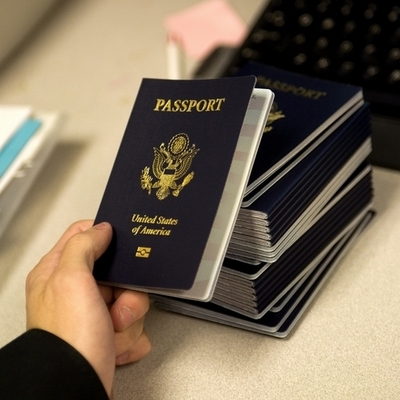 セレブの旅券情報に違法アクセスした米国務省職員に保護観察1年