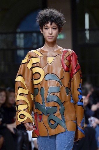 「エステバン・コルタサル」17年春夏