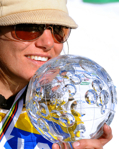 メール・リカー 女子スノーボードクロスで種目別優勝