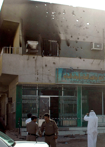 仏男性4人殺害の容疑者、警察が射殺 - サウジアラビア