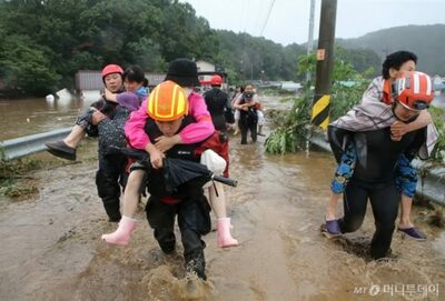「バケツひっくり返す」韓国で200年ぶり激しい豪雨…「毎年来る」という不気味な警告